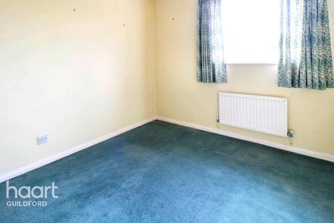 2 bedroom terraced house for sale, Stonecrop Road, Guildford