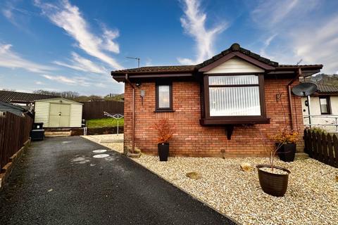 1 bedroom semi-detached bungalow for sale, Darran Park, Neath Abbey, SA10 6PX