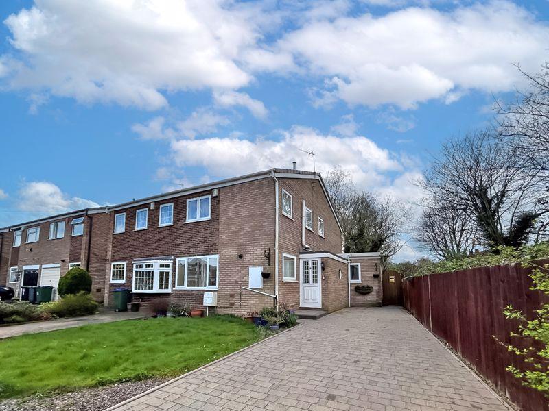 Parkside Close, Wednesbury 3 bed semidetached house for sale £260,000