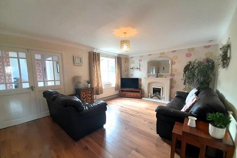 5 bedroom detached house for sale, Gardd Yr Gwanwyn,