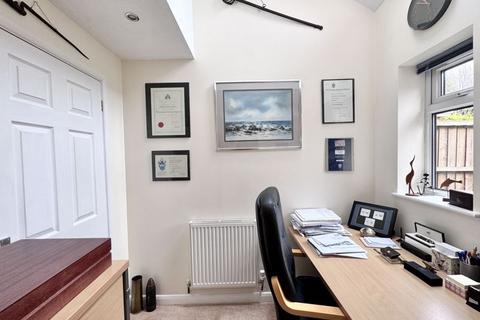 1 Carnoustie Close, Sutton Coldfield, B75 6UW