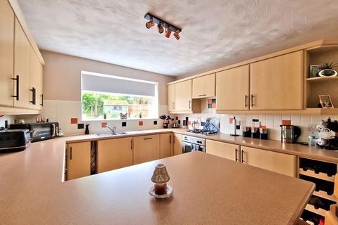 4 bedroom detached house for sale, Ferndown Close, Walsall