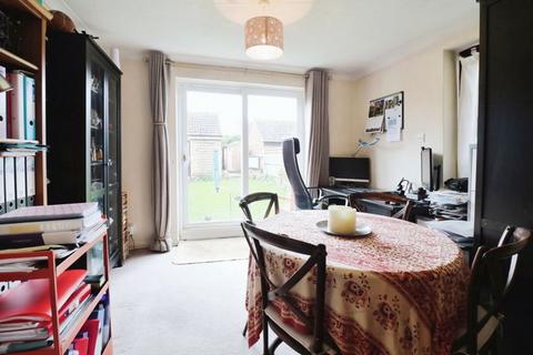 2 bedroom semi-detached house for sale, Leas Drive, Iver
