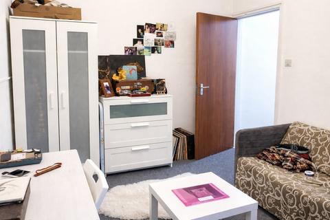 2 bedroom apartment to rent, Hulls Lane, Cornwall TR11