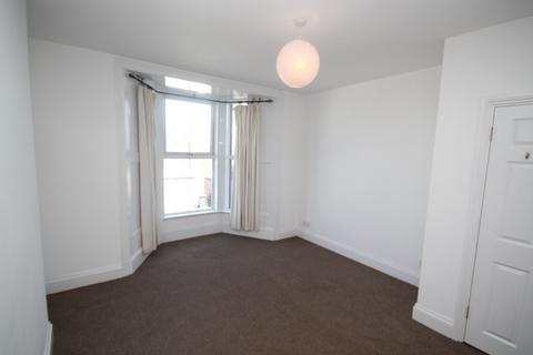 2 bedroom flat to rent, Langton Terrace, Falmouth TR11