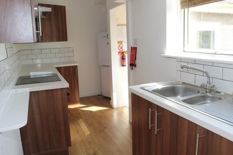 4 bedroom terraced house to rent, Trekeen Road, Penryn TR10