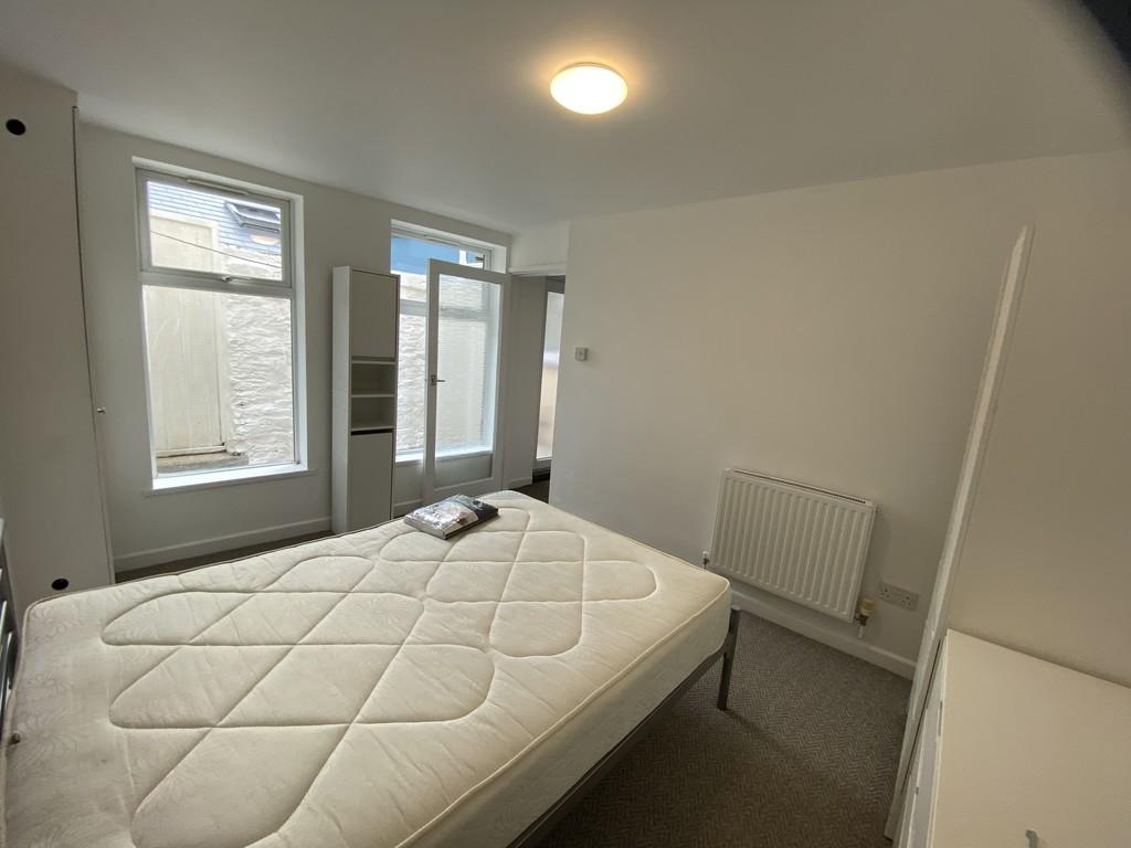 Back bedroom