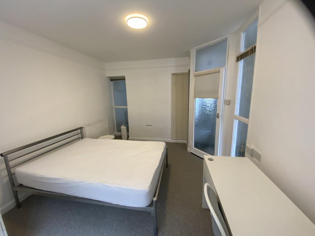 Front bedroom