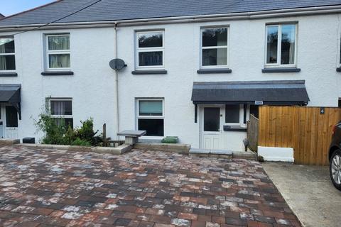 3 bedroom semi-detached house to rent, Glasney Place, Penryn TR10