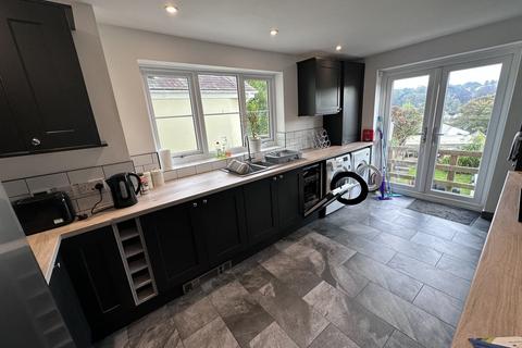 3 bedroom terraced house to rent, West Street, Penryn TR10