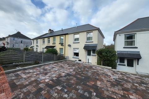 3 bedroom semi-detached house to rent, Glasney Place, Penryn TR10