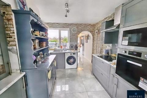 3 bedroom semi-detached house for sale, Kitson Hill Road, Mirfield