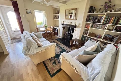 2 bedroom cottage for sale, Terrace Walk, Llanfairfechan