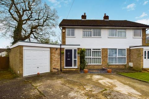 4 bedroom semi-detached house for sale, Cromwell Grove, Caterham