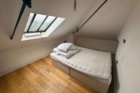 2 bedroom apartment to rent, St. Peters Street, Huddersfield
