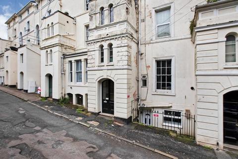 2 bedroom ground floor flat for sale, Barnpark Terrace, Teignmouth