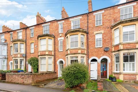 3 bedroom terraced house for sale, Bath Road, Banbury - No onward chain