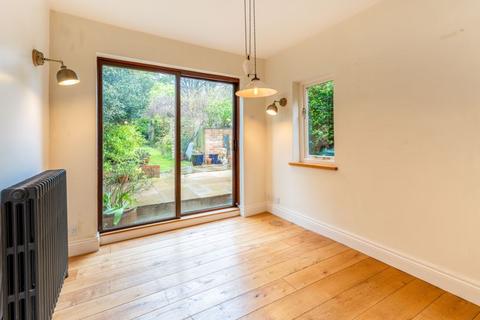 110 Bath Road, Banbury, OX16 0TR