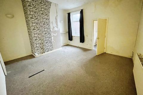 3 bedroom terraced house for sale, Stephen Street South, Bury