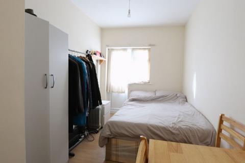 Property to rent, The Ride, Enfield EN3