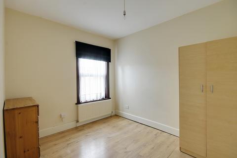 1 bedroom flat to rent, Creighton Avenue | East Ham | E6