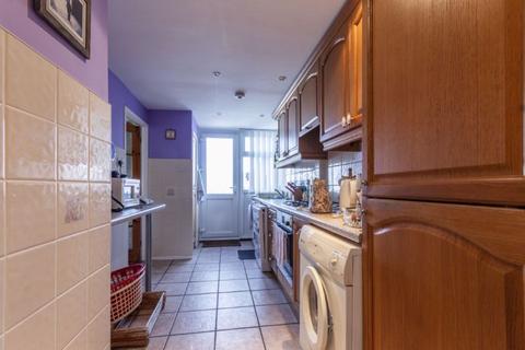 3 bedroom end of terrace house for sale, Lodden Close, Newport