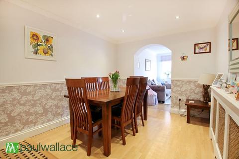 15 Leaforis Road, Cheshunt, Waltham Cross, EN7 6NB