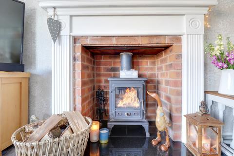 5 Tarn Hows Walk, Ackworth, Pontefract, WF7 7QS