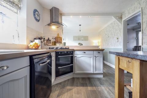 5 Tarn Hows Walk, Ackworth, Pontefract, WF7 7QS
