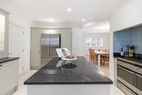 6 The Asters, Cheshunt, Waltham Cross, EN7 6SD
