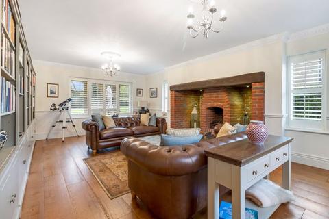 6 The Asters, Cheshunt, Waltham Cross, EN7 6SD