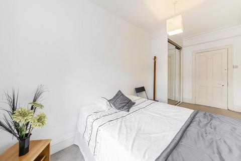 2 bedroom flat to rent, Northfield Avenue, W13