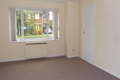 3 bedroom semi-detached house to rent, Sevenoaks Road, Earley