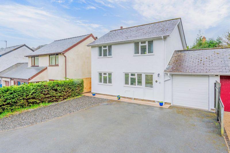 Llafar Y Nant, Glyn Ceiriog, Llangollen 3 bed house for sale £259,950