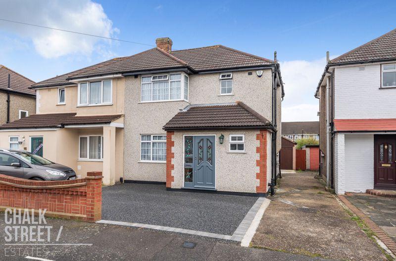 Windermere Avenue, Hornchurch, RM12 3 bed semidetached house for sale