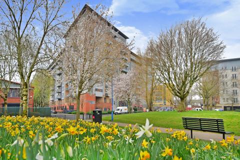 2 bedroom apartment to rent, XQ7 Building, Taylorson Street South, Salford, M5