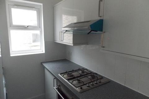 2 bedroom apartment to rent, Norlington Road, Leyton