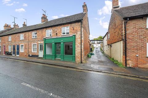 2 bedroom end of terrace house for sale, High Street, Hungerford RG17