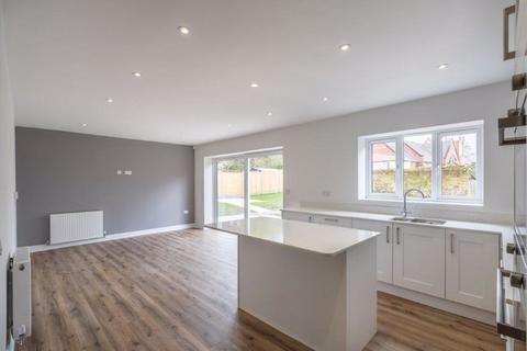 8 Alverley Close, Wellington, Telford, TF1 3AT