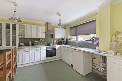 3 bedroom end of terrace house for sale, Bullion Close, Tonbridge TN12