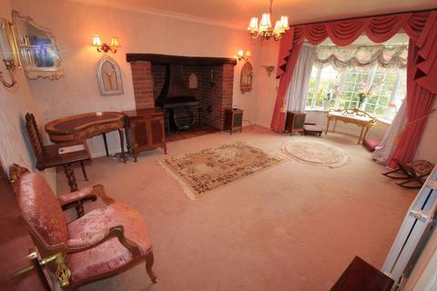 3 bedroom detached house for sale, Dingle View, Dudley DY3