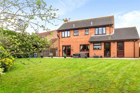 4 bedroom detached house for sale, Maple Close, Brigg, North Lincolnshire, DN20