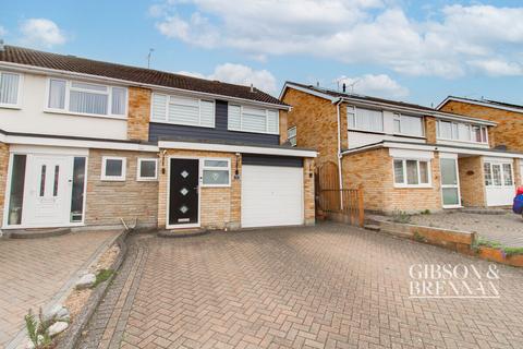 4 bedroom semi-detached house for sale, Belmont Close, Wickford, SS12