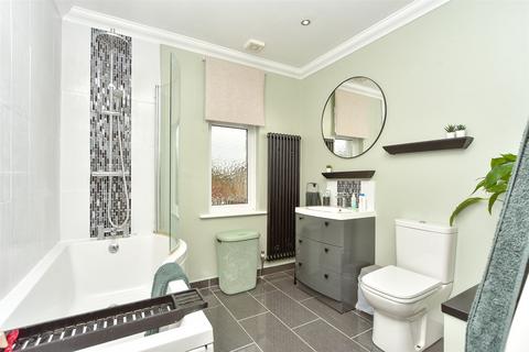 111 Bell Road, Sittingbourne, ME10 4HG