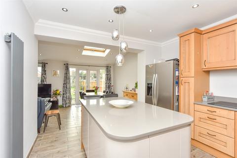 111 Bell Road, Sittingbourne, ME10 4HG
