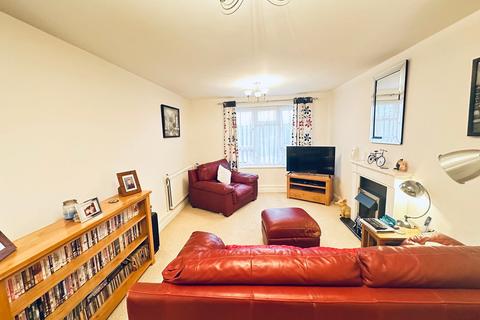 1 bedroom flat for sale, Saddlers Path, Borehamwood, WD6
