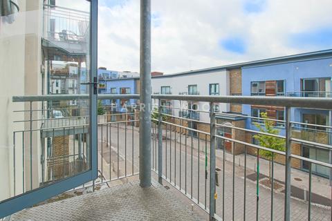 1 bedroom apartment to rent, Quayside Drive, Colchester, Essex, CO2