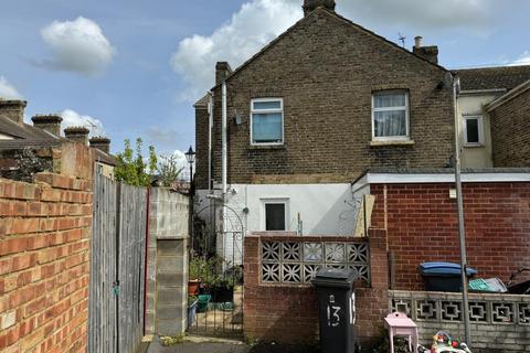2 bedroom end of terrace house for sale, 13 Pauls Place, Dover, Kent
