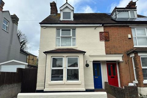 6 bedroom semi-detached house for sale, 20 Reginald Road, Maidstone, Kent
