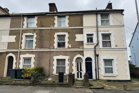 1 bedroom flat for sale, 27B Somerset Road, Ashford, Kent